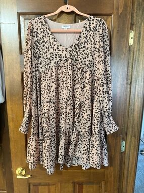 Mittoshop Women's Blush Animal Print V-Neck Tiered Dress Top